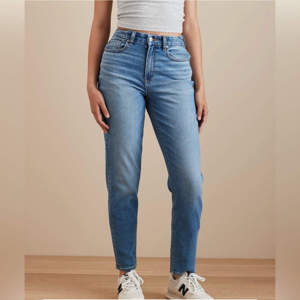 American Eagle Mom Jean